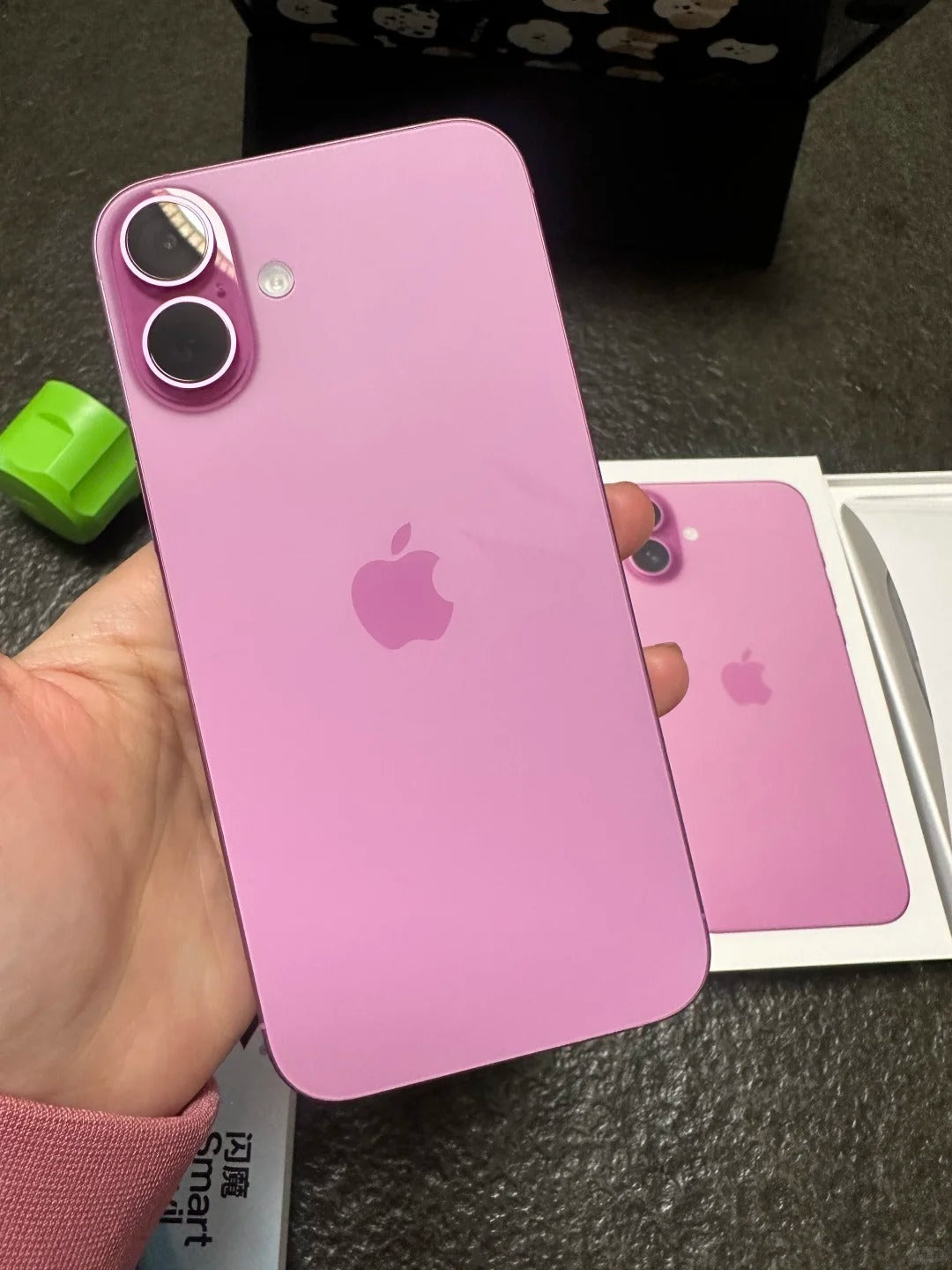 iPhone 16 Plus