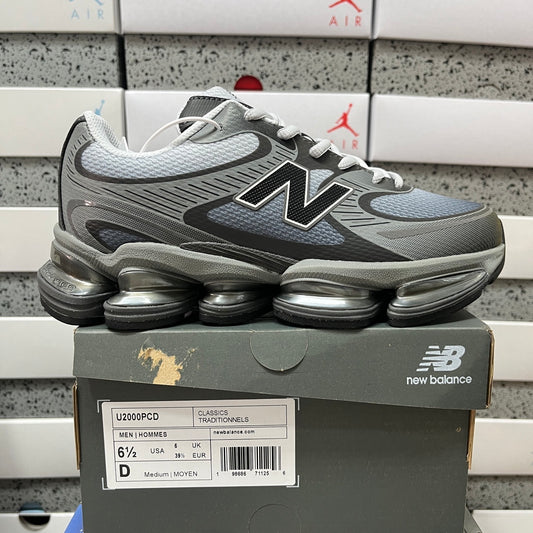 New Balance 2000