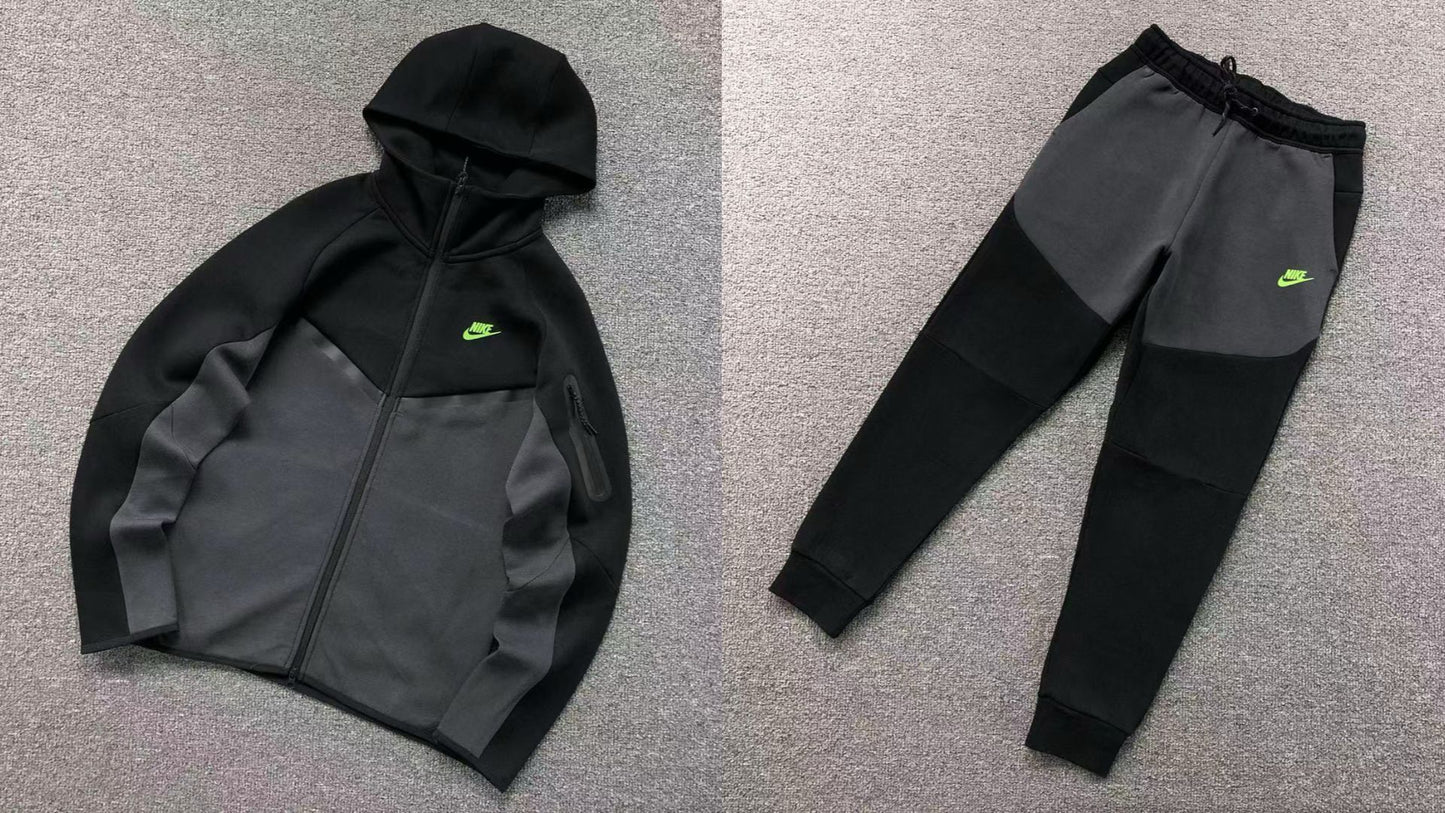 Nike Tech Fleece Tracksuit