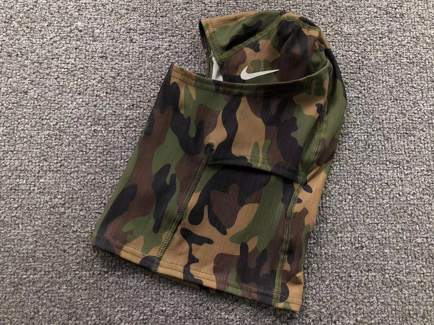 Nike Pro Therma Fit Hood