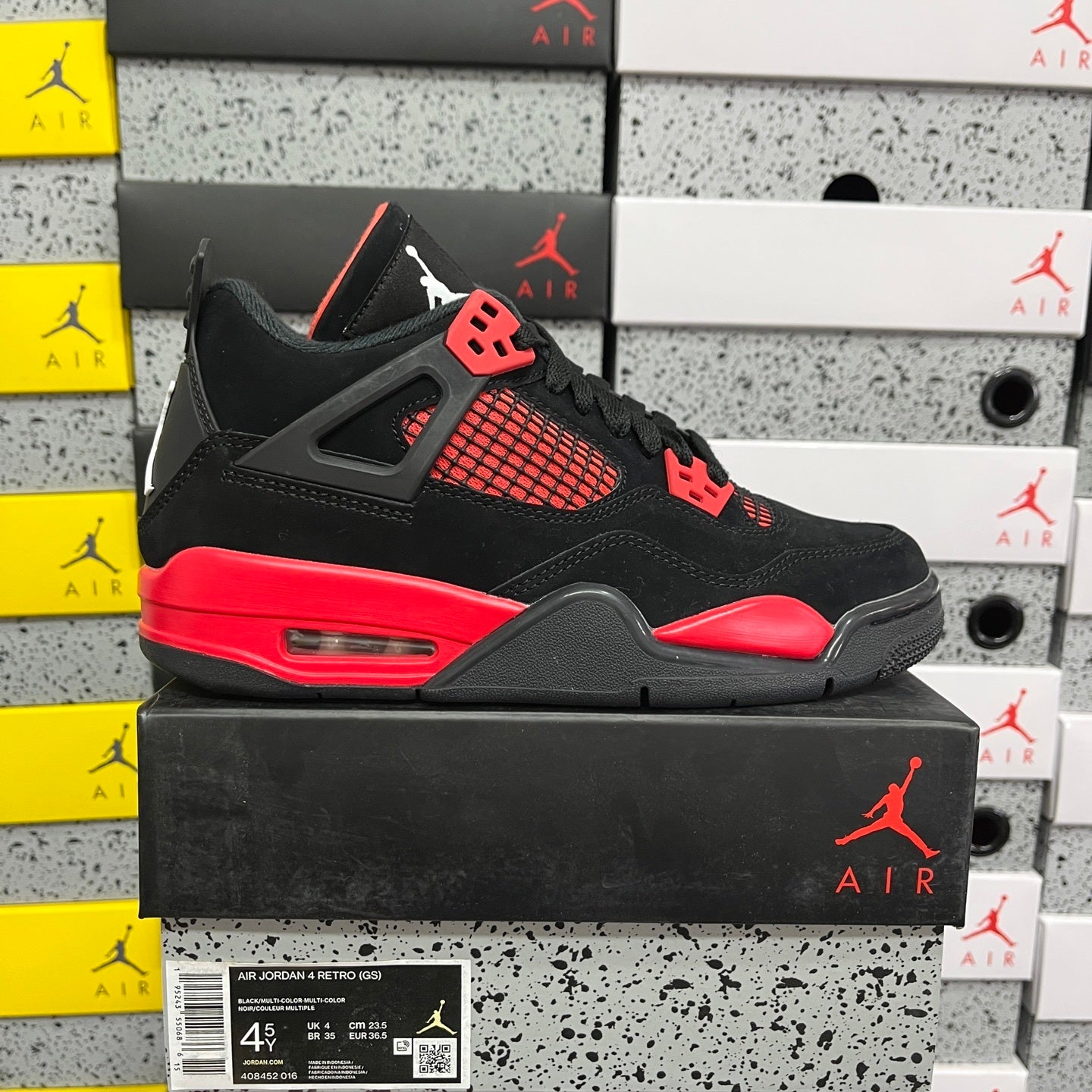 Air Jordan 4 Retro